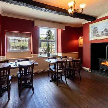 District Castle & 4*