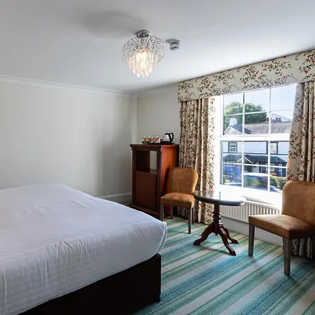 District Castle & 4*