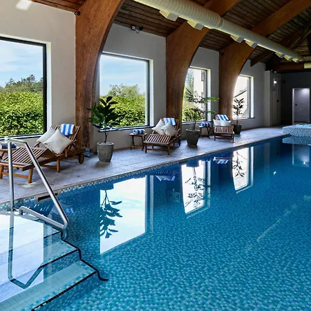 Hotel District Castle &