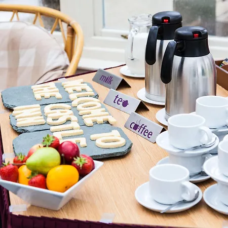 Hotel District Castle &