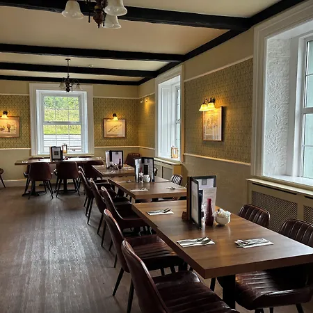 District Castle & Hotel 4*