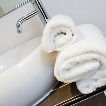 District Castle Hotel 4*