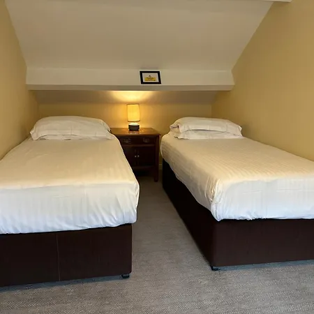 District Castle Hotel