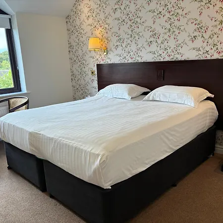 District Castle Hotel 4*