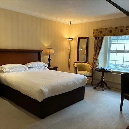 Hotel District Castle 4*