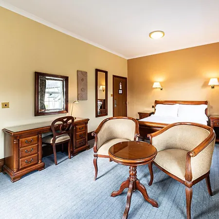 District Castle Отель 4*