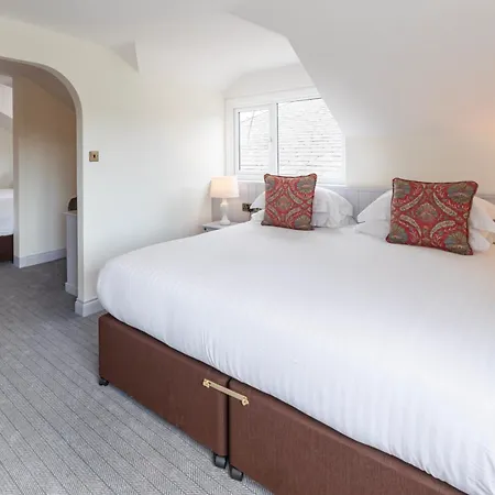 Ξενοδοχείο District Castle &