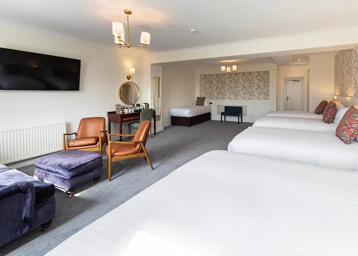 District Castle & Hotel 4*