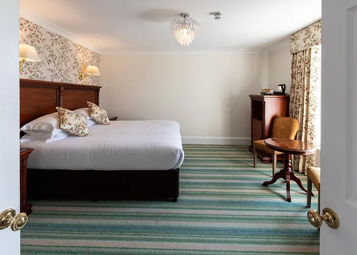 District Castle & Hotel