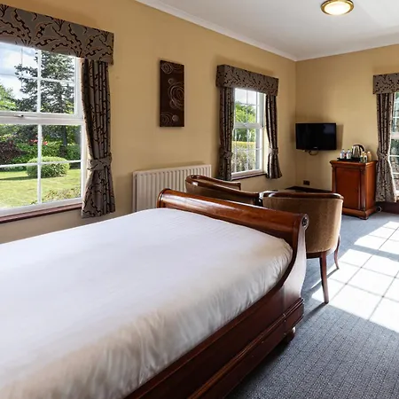 Hotell District Castle 4*