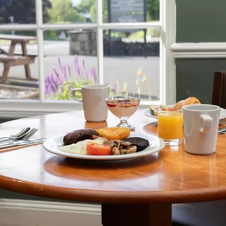 District Castle Hotel 4*
