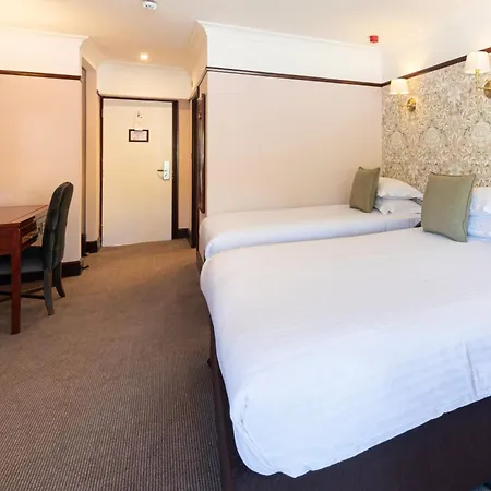 Hotel District Castle 4*