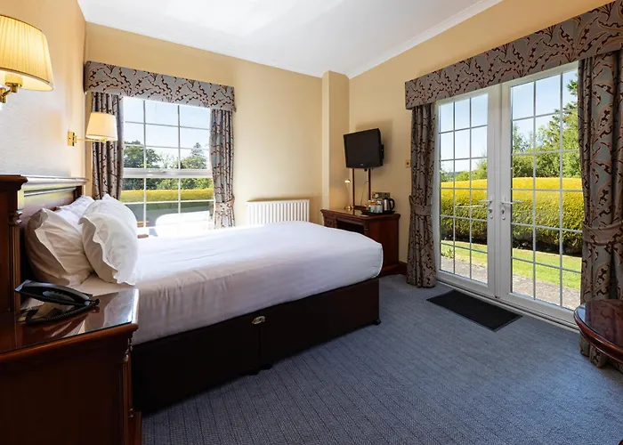 District Castle & Hotel