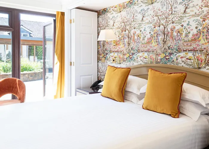 District Castle & Hotel 4*