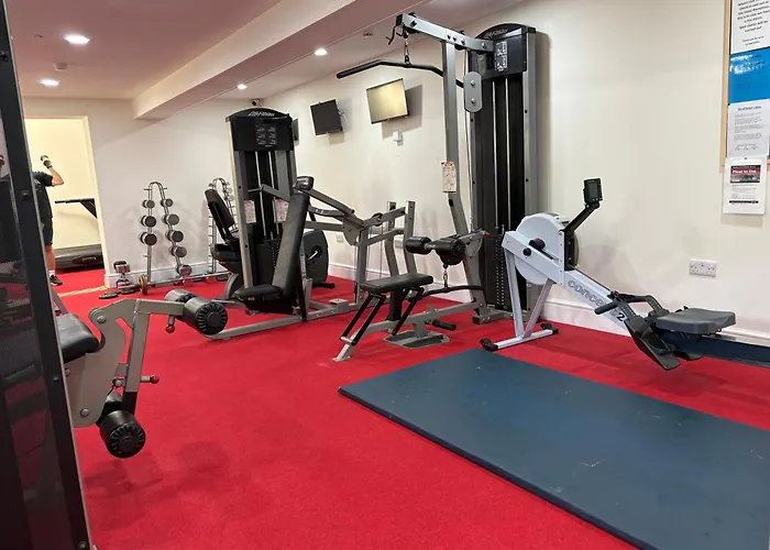 District Castle & 4*